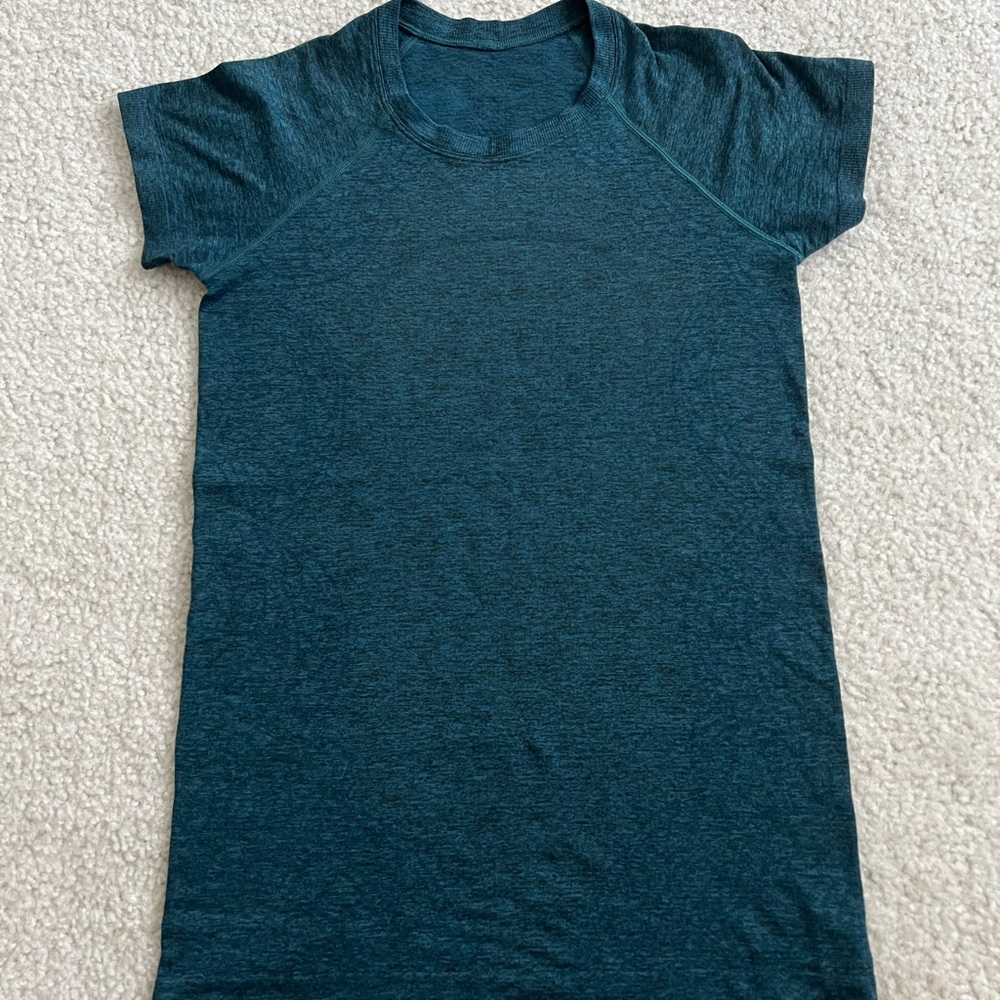 Lululemon swiftly tech